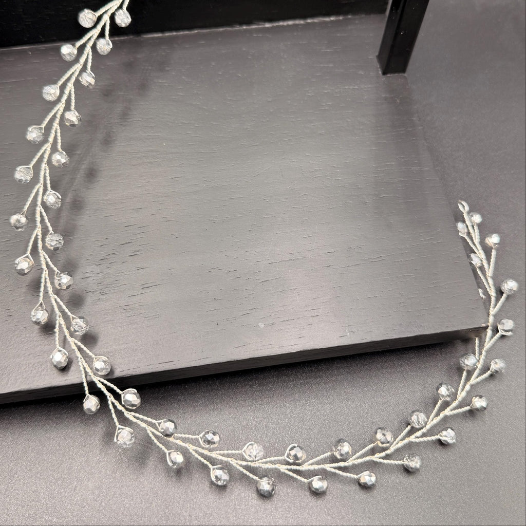 Bicolor Kristall Haarranke in Silber für Bräute - AVYRAA BRIDAL