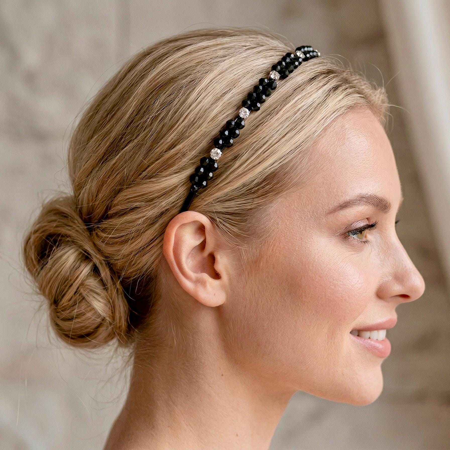 Black Crystal Tiara – Elegantes schwarzes Kristall Haarband mit silbernen Akzenten, Handgefertigte Krone - AVYRAA BRIDAL