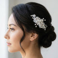 Braut Haarkamm mit Kristallen und Perlen 10 cm - AVYRAA BRIDAL