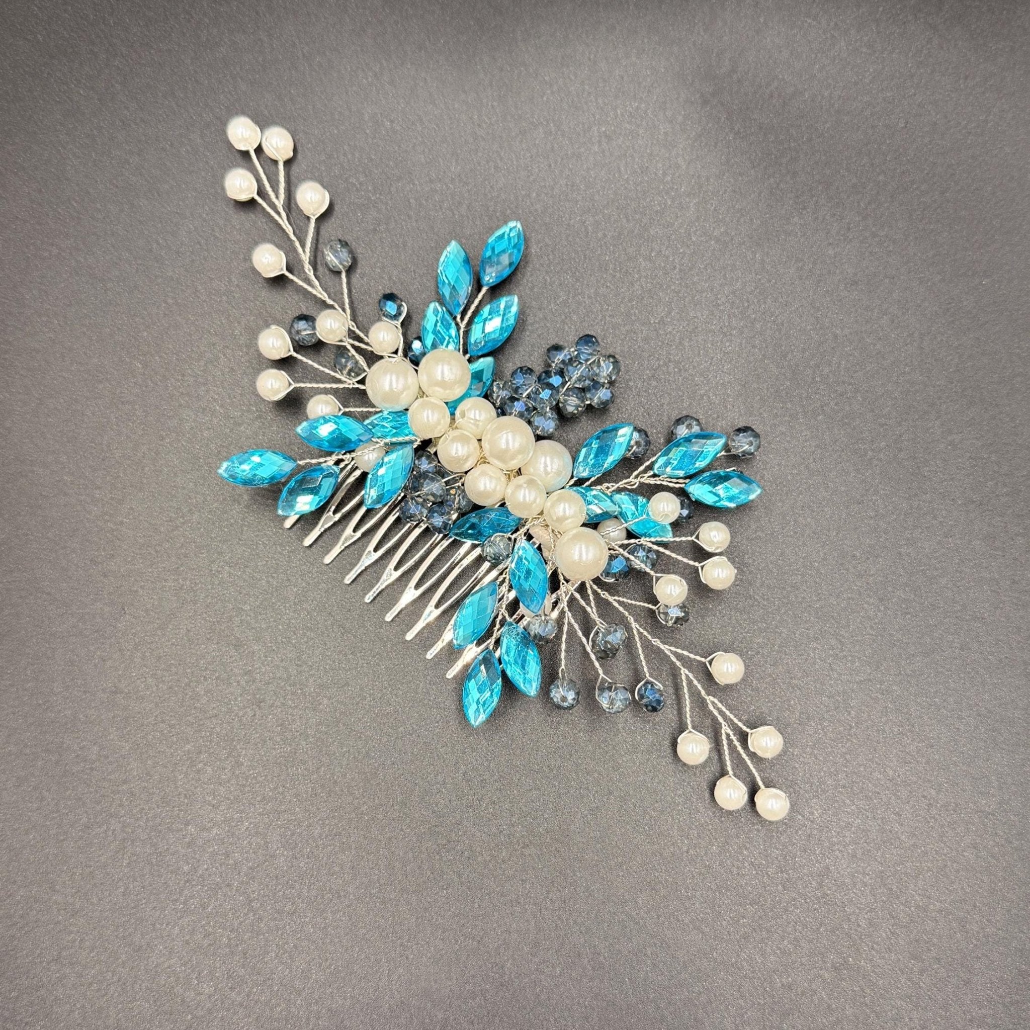 Braut Haarkamm mit Kristallen und Perlen 16 cm - AVYRAA BRIDAL