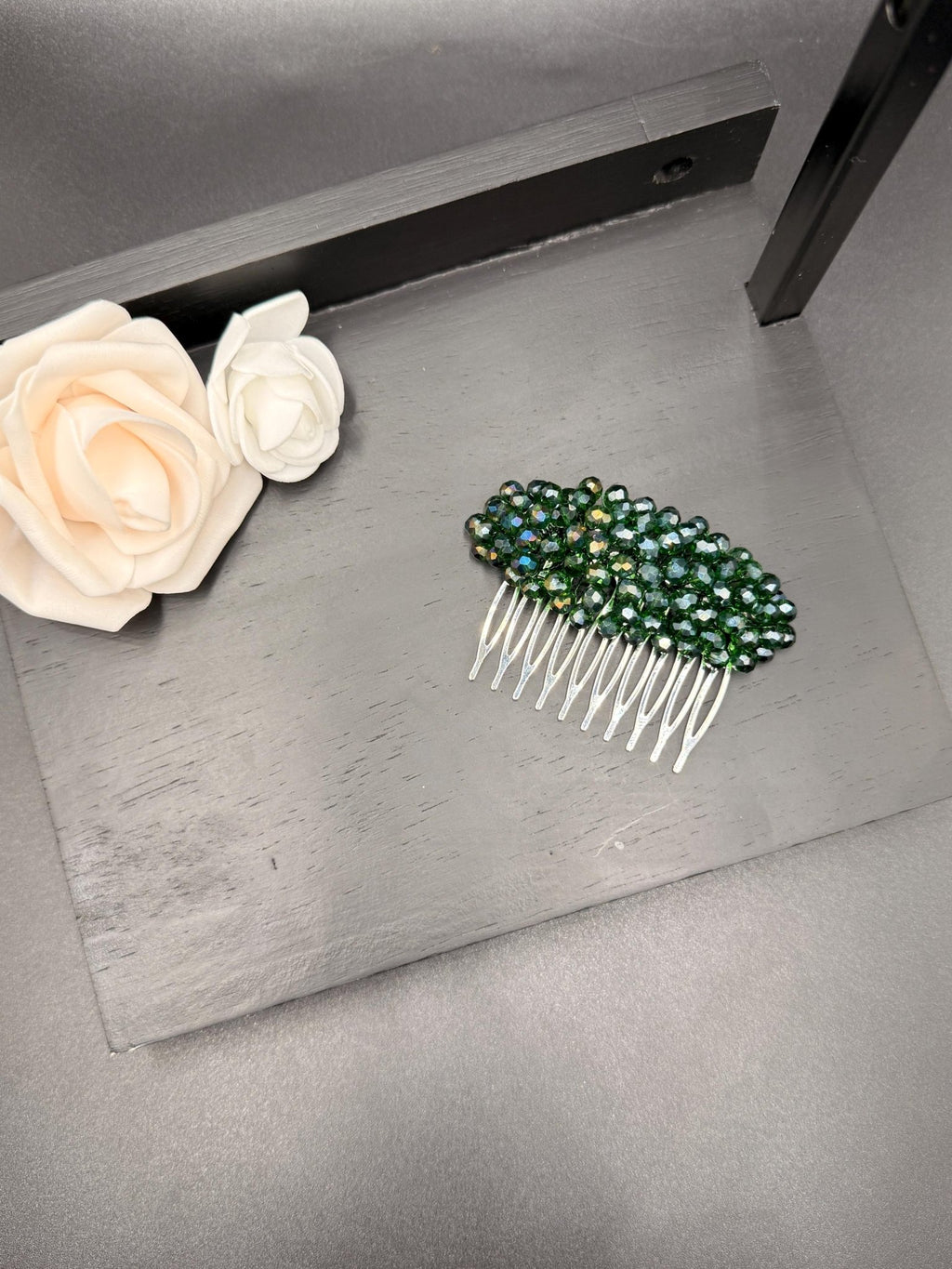 Braut Haarkamm Smaragdgrün Kristall Strass Draht Haarschmuck - AVYRAA BRIDAL