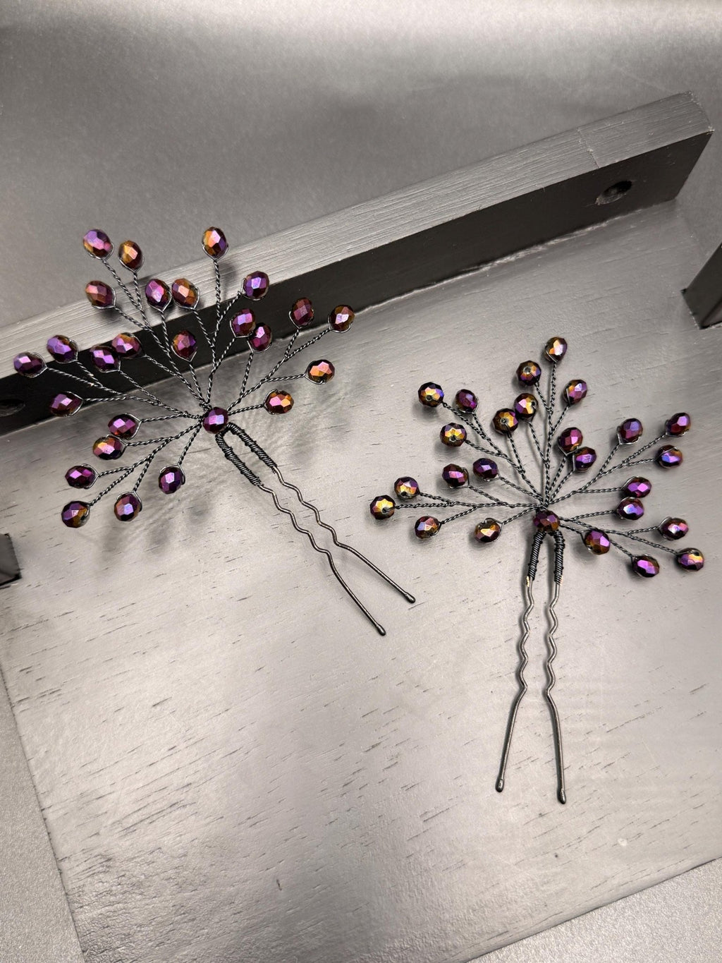 Braut Haarnadel Zweig Dunkelviolett Iris Kristall Draht Haarschmuck - AVYRAA BRIDAL
