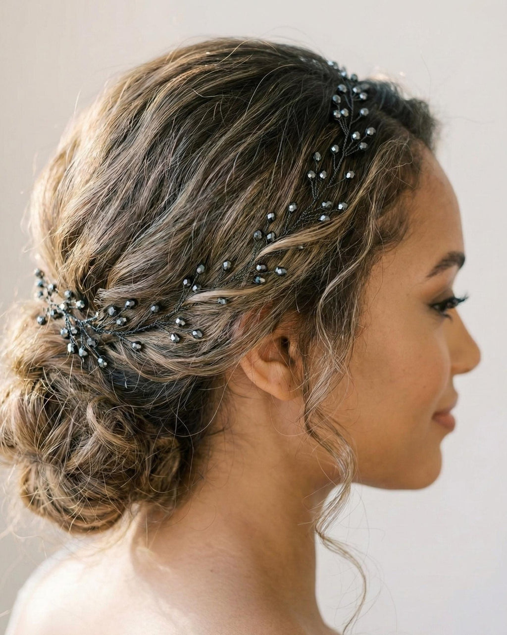 Braut Hair Vine Dunkelblau Kristall Schwarzdraht Haarschmuck - AVYRAA BRIDAL