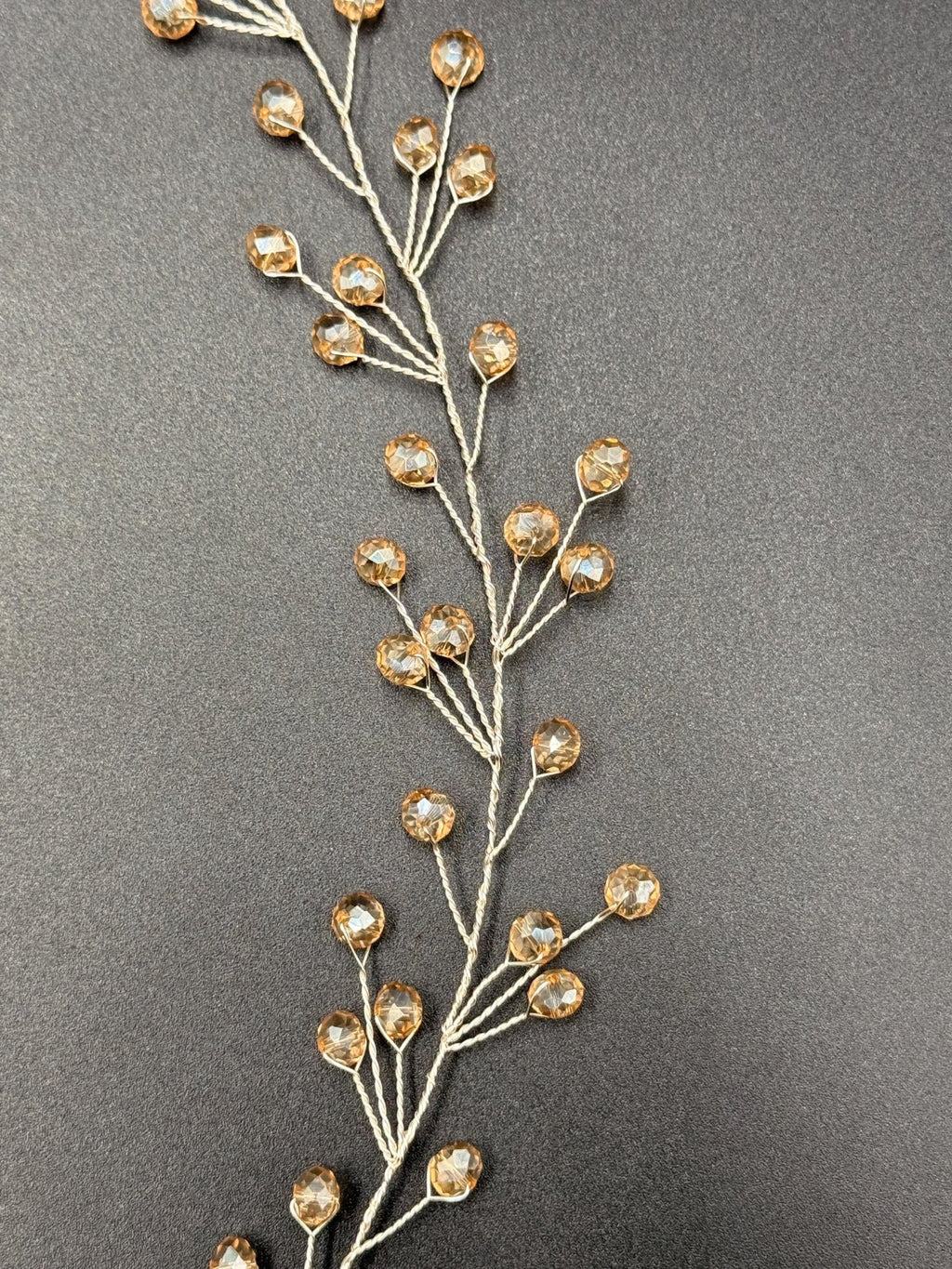 Braut Hair Vine Gold Kristall Glasperlen Flexibel Haarschmuck - AVYRAA BRIDAL