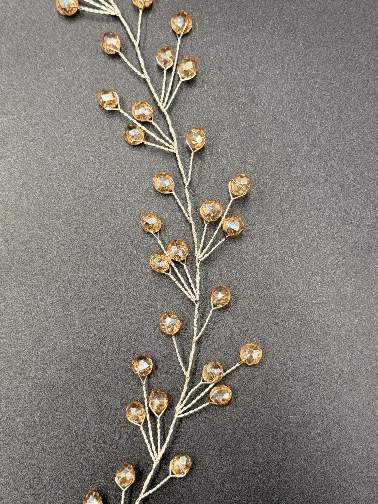 Braut Hair Vine Gold Kristall Glasperlen Flexibel Haarschmuck - AVYRAA BRIDAL