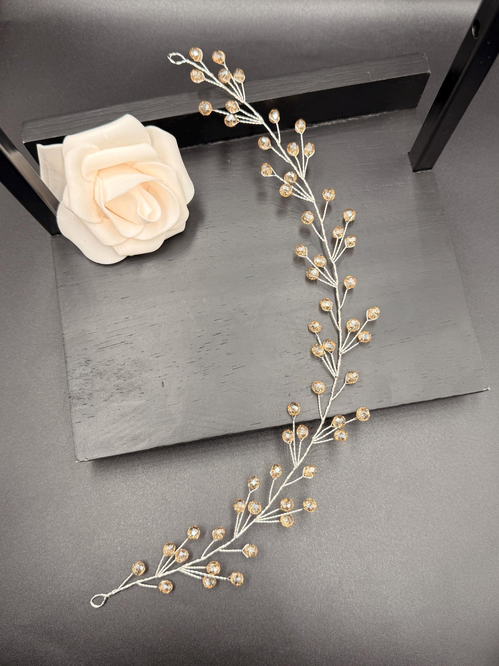 Braut Hair Vine Gold Kristall Glasperlen Flexibel Haarschmuck - AVYRAA BRIDAL