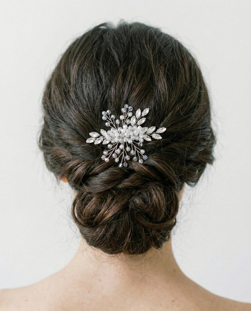 Edler Kristall Haarkamm für Bräute | Hochzeits Haarschmuck, Bridal Hair Comb, Handgefertigter Accessoire, funkelnde Kristalle - AVYRAA BRIDAL