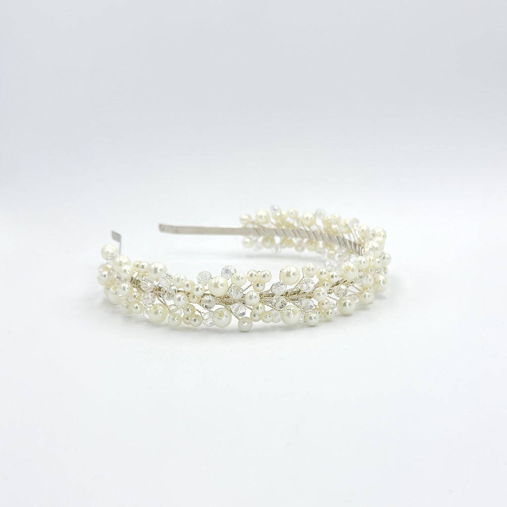 Eleganter Braut Haarreif mit Perlen und Kristallen - AVYRAA BRIDAL