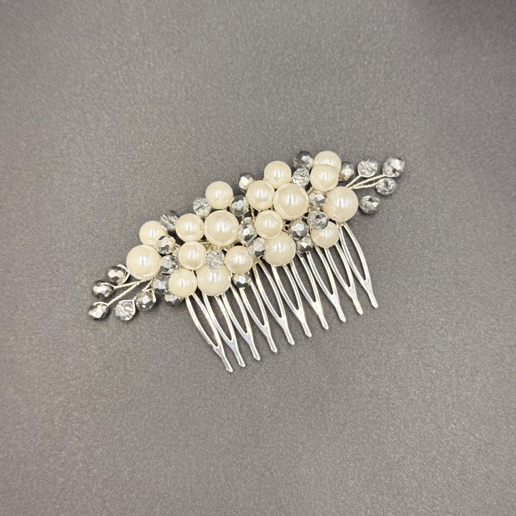 Elfenbein Haarkamm mit klaren Silberkristallen für Bräute - AVYRAA BRIDAL