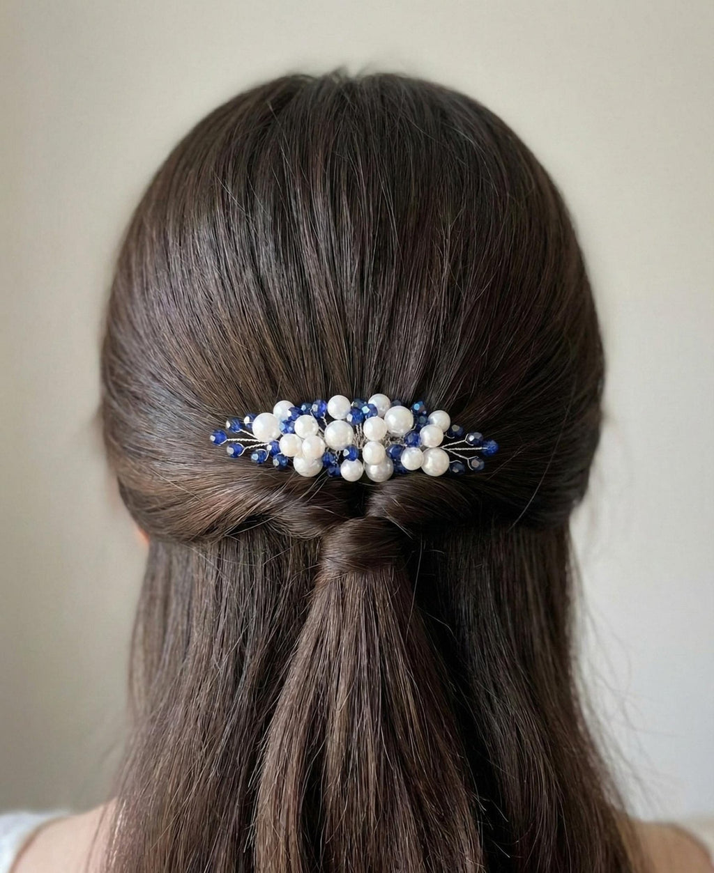 Elfenbein Haarkamm mit Saphirblau Kristallen Silber Braut Accessoire, Elegant Frisur Schmuck Handgefertigter Vintage Kamm für Hochzeit, - AVYRAA BRIDAL