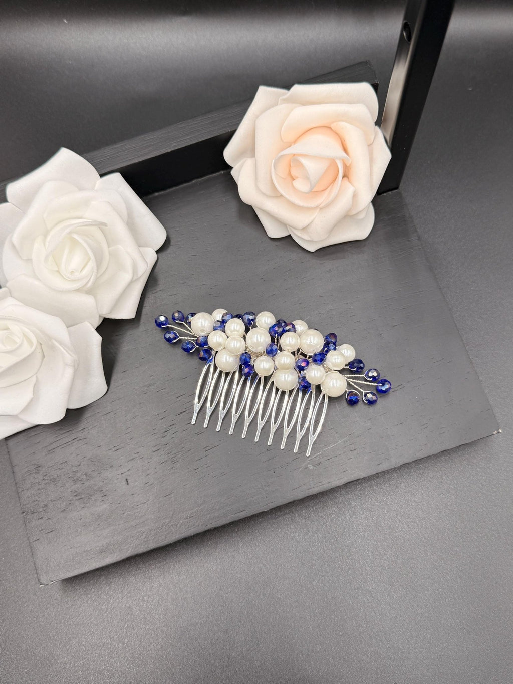 Elfenbein Haarkamm mit Saphirblau Kristallen Silber Braut Accessoire, Elegant Frisur Schmuck Handgefertigter Vintage Kamm für Hochzeit, - AVYRAA BRIDAL