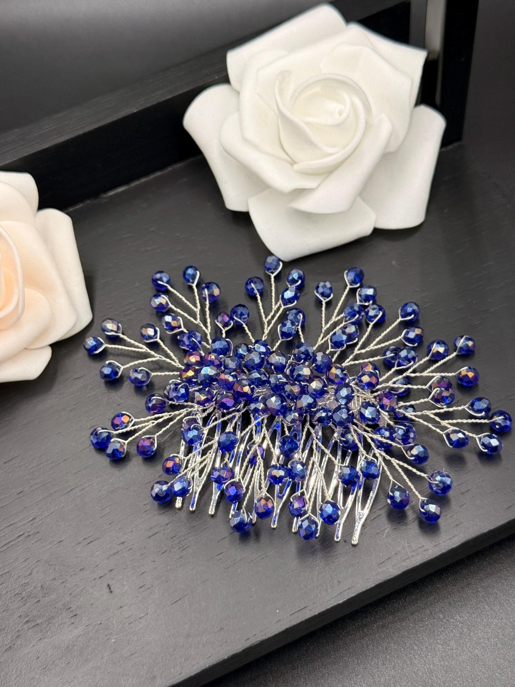 Feiner Kristall Haarkamm als eleganter Braut Haarschmuck - AVYRAA BRIDAL