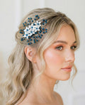 Floraler Braut Haarkamm mit tiefblauen Kristallen, Eleganter Hochzeit Haarschmuck - AVYRAA BRIDAL