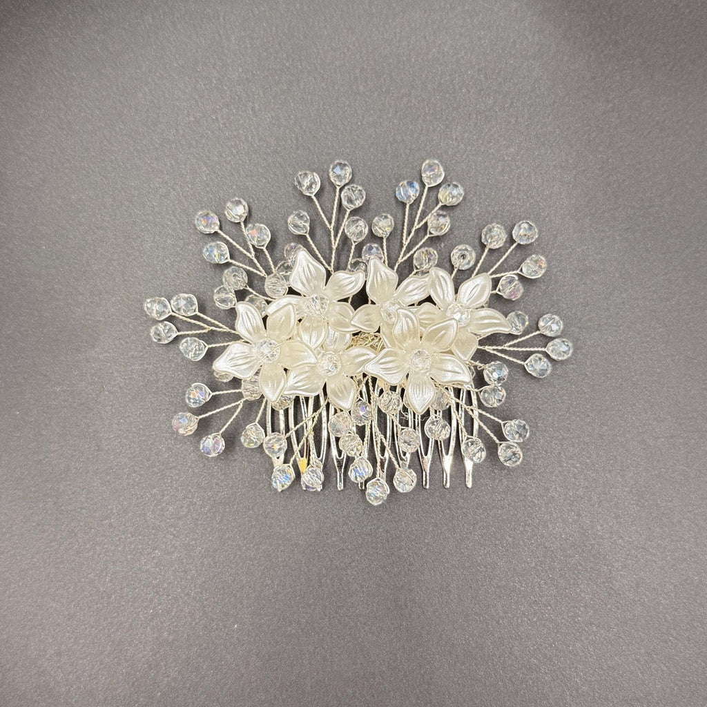 Floraler Braut Haarkamm mit transparenten Kristallen - AVYRAA BRIDAL