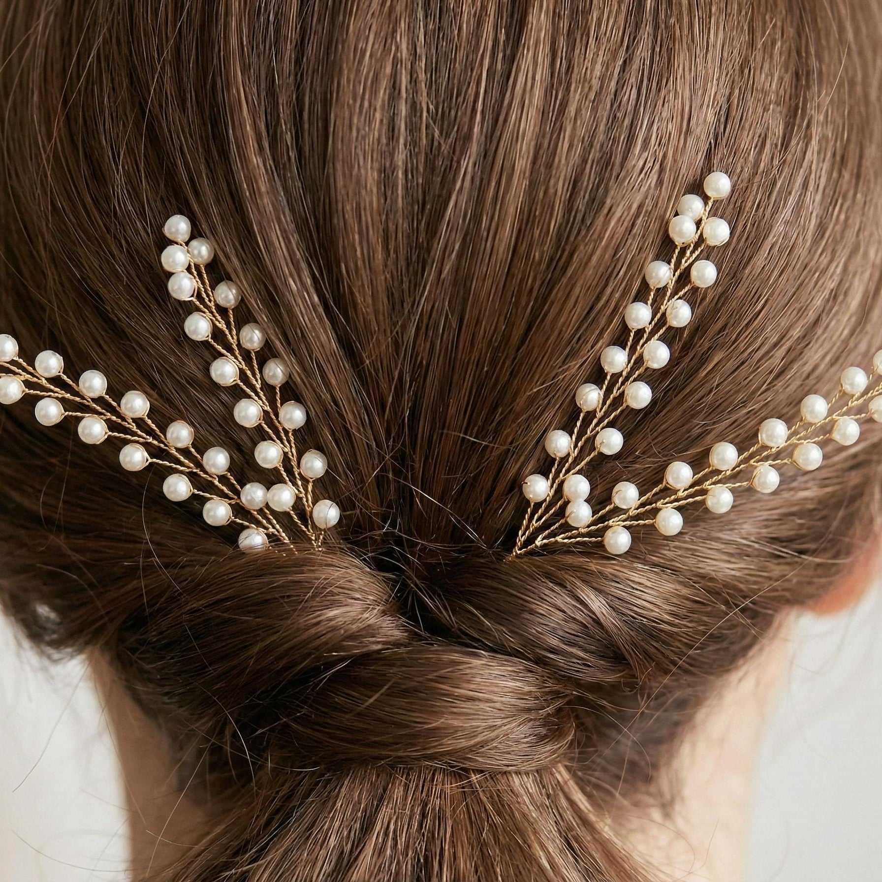 Goldene Perlen Haarnadeln mit Blütenzweigen - AVYRAA BRIDAL