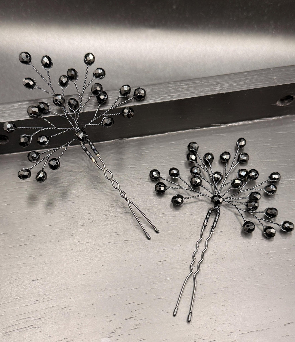 Haarnadeln mit schwarzen Kristallen – Elegante Haarpins aus schwarzem Draht, Handgemacht für Hochsteckfrisuren - AVYRAA BRIDAL