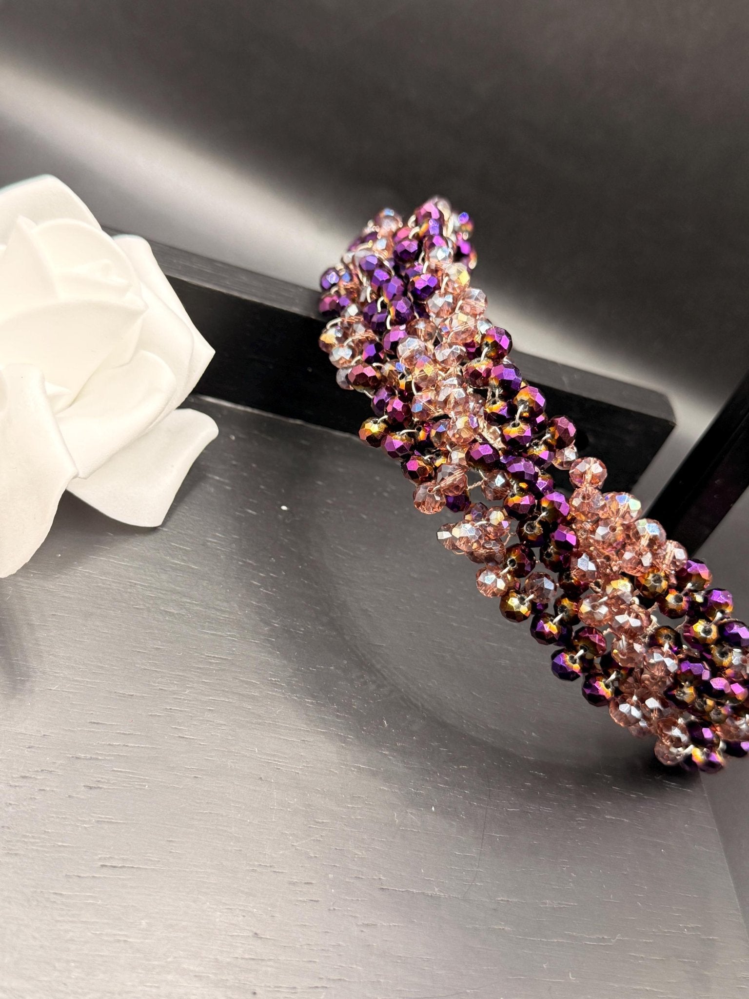 Handgefertigte Braut Tiara mit Violetten Kristallen – Eleganter Hochzeit Haarreif - AVYRAA BRIDAL