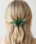 Handgefertigter Brauthaarkamm mit Kristallen und Perlen für elegante Hochsteckfrisuren - AVYRAA BRIDAL
