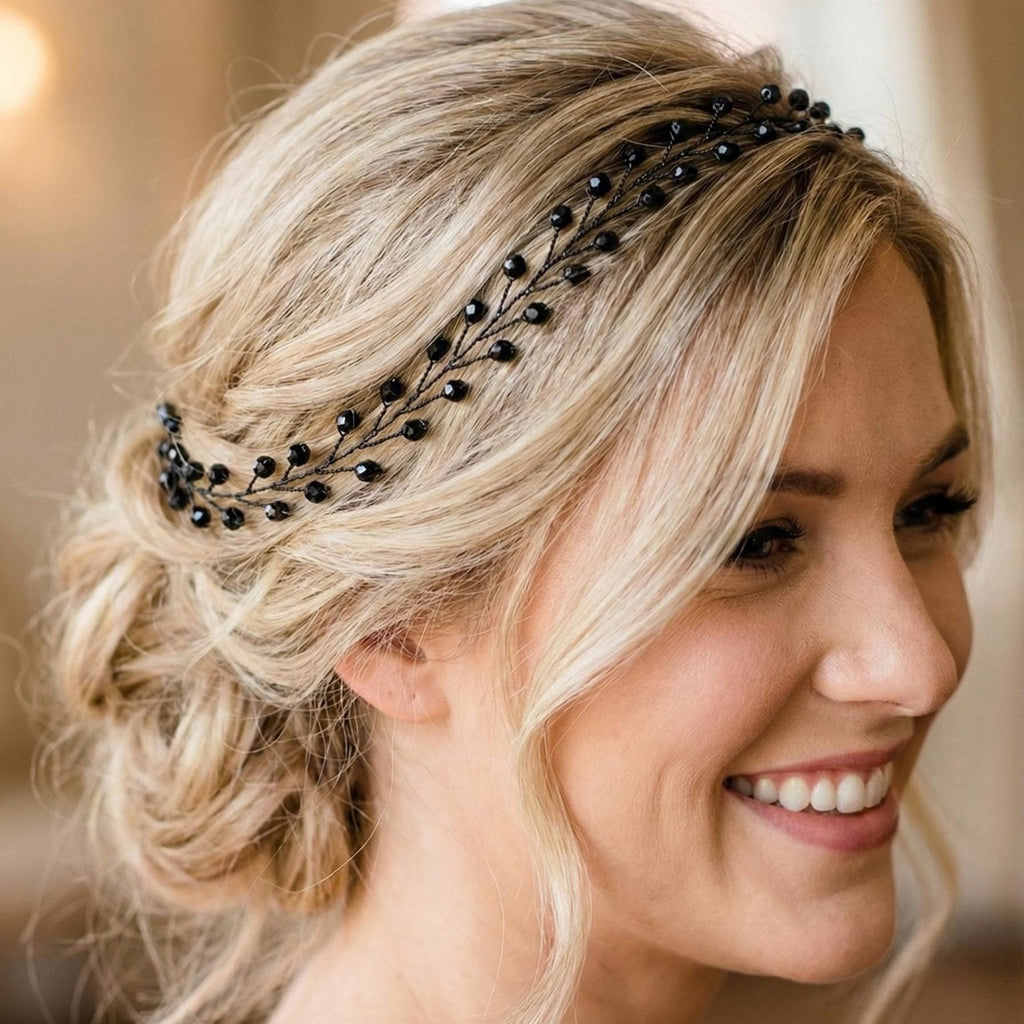Handgefertigter Haarvine mit schwarzen Glasperlen, flexibler Braut - Haarschmuck aus Silber - oder Schwarzdraht, - AVYRAA BRIDAL