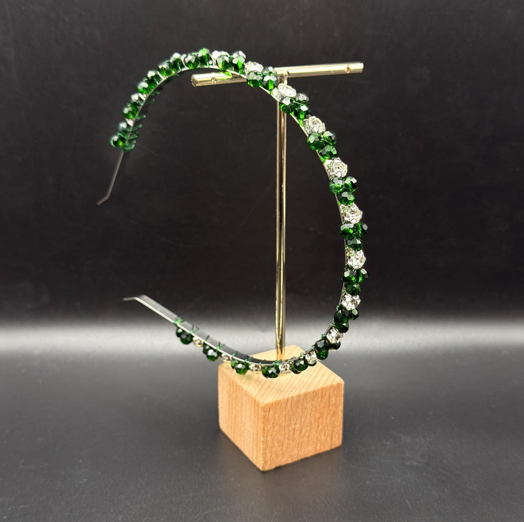 Handgefertigtes Kristall - Haarband in Dunkelgrün, Elegante Kronen - Tiara mit tiefgrünen Kristallen und feinen Steinelementen, Metall - Haarreif - AVYRAA BRIDAL