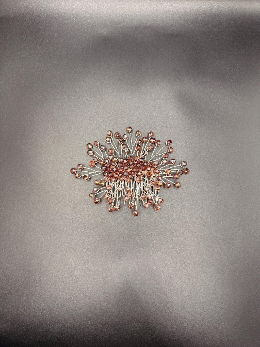 Handgemachter Haarkamm aus Kristall für zeitlose Brautfrisuren - AVYRAA BRIDAL