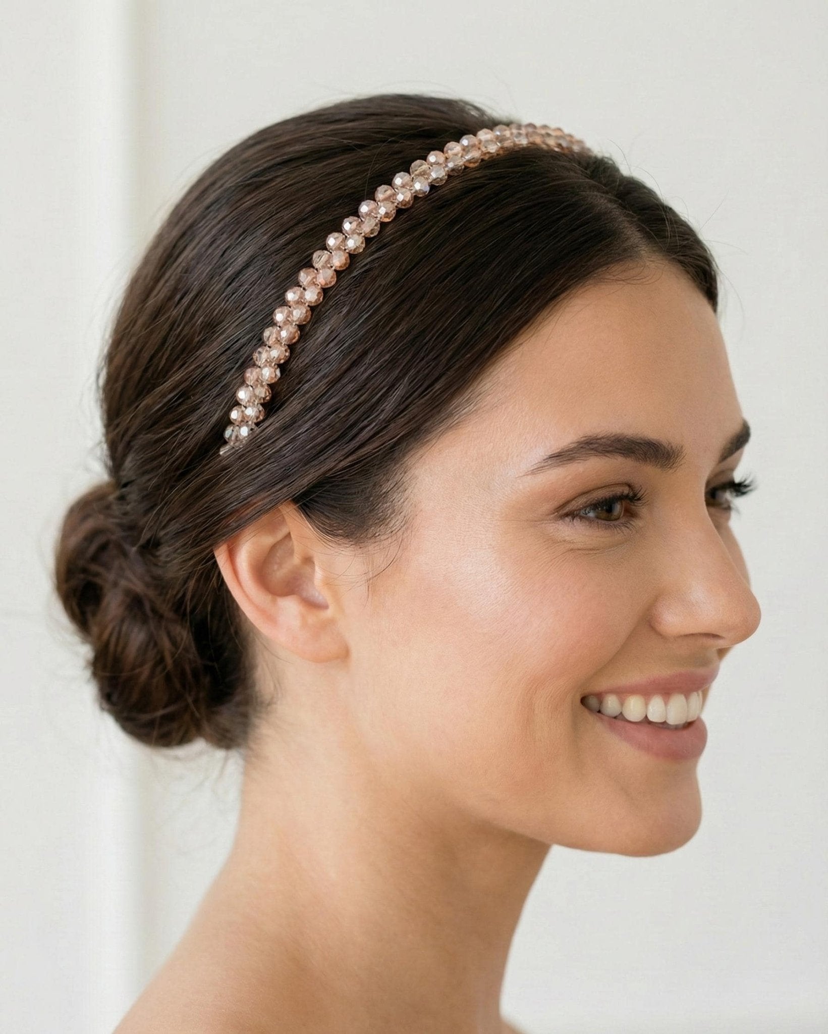 Handgemachter Kristall - Haarreif – Eleganter Haarschmuck für Hochzeit, Party & besondere Anlässe - AVYRAA BRIDAL