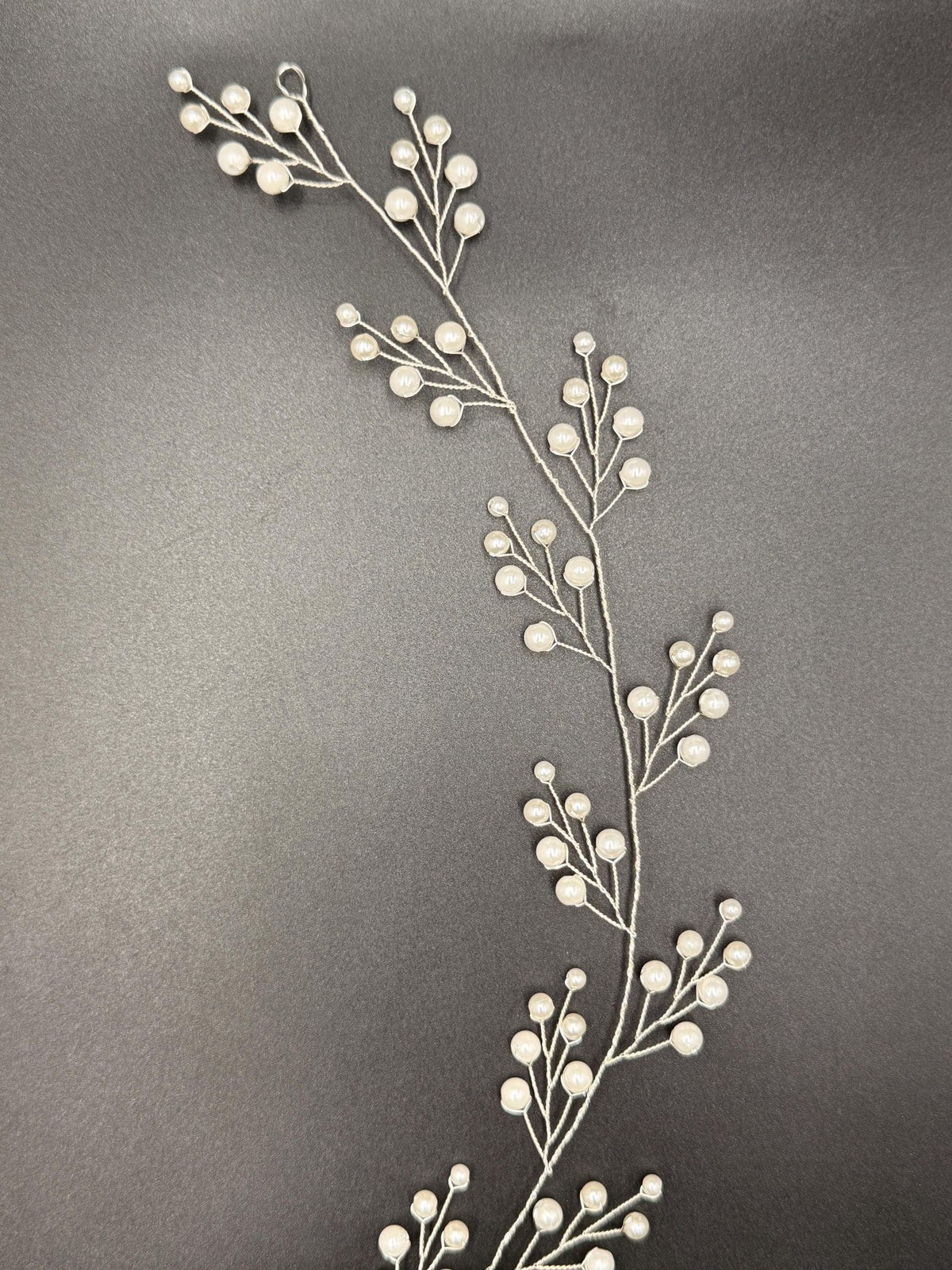 Llong flexible hair vine in gold or silver with delicate pearls for weddings
