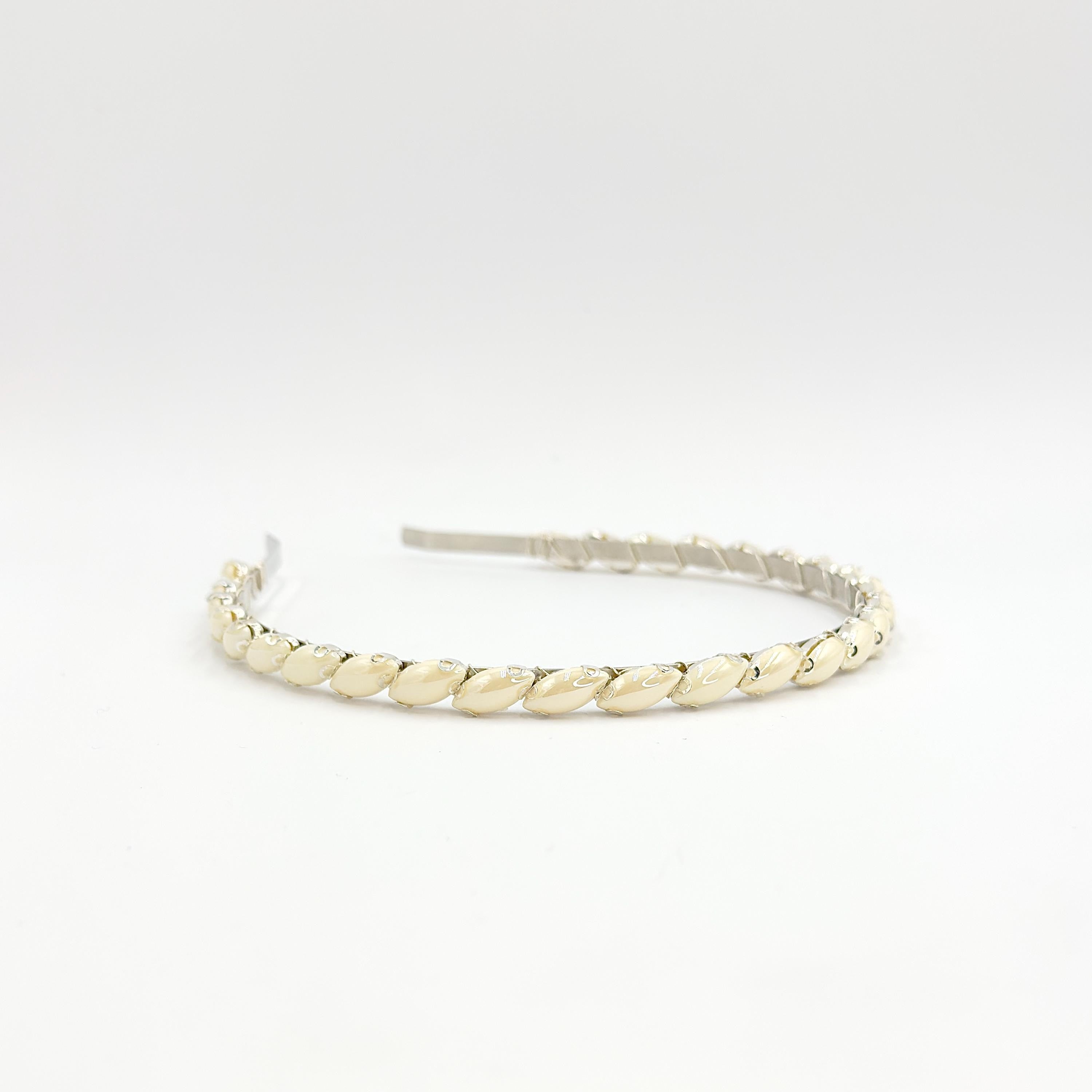 Brauthaarreif mit elfenbeinfarbenen Marquise-Elementen | Silberfarbener minimalistischer Haarschmuck für Hochzeit