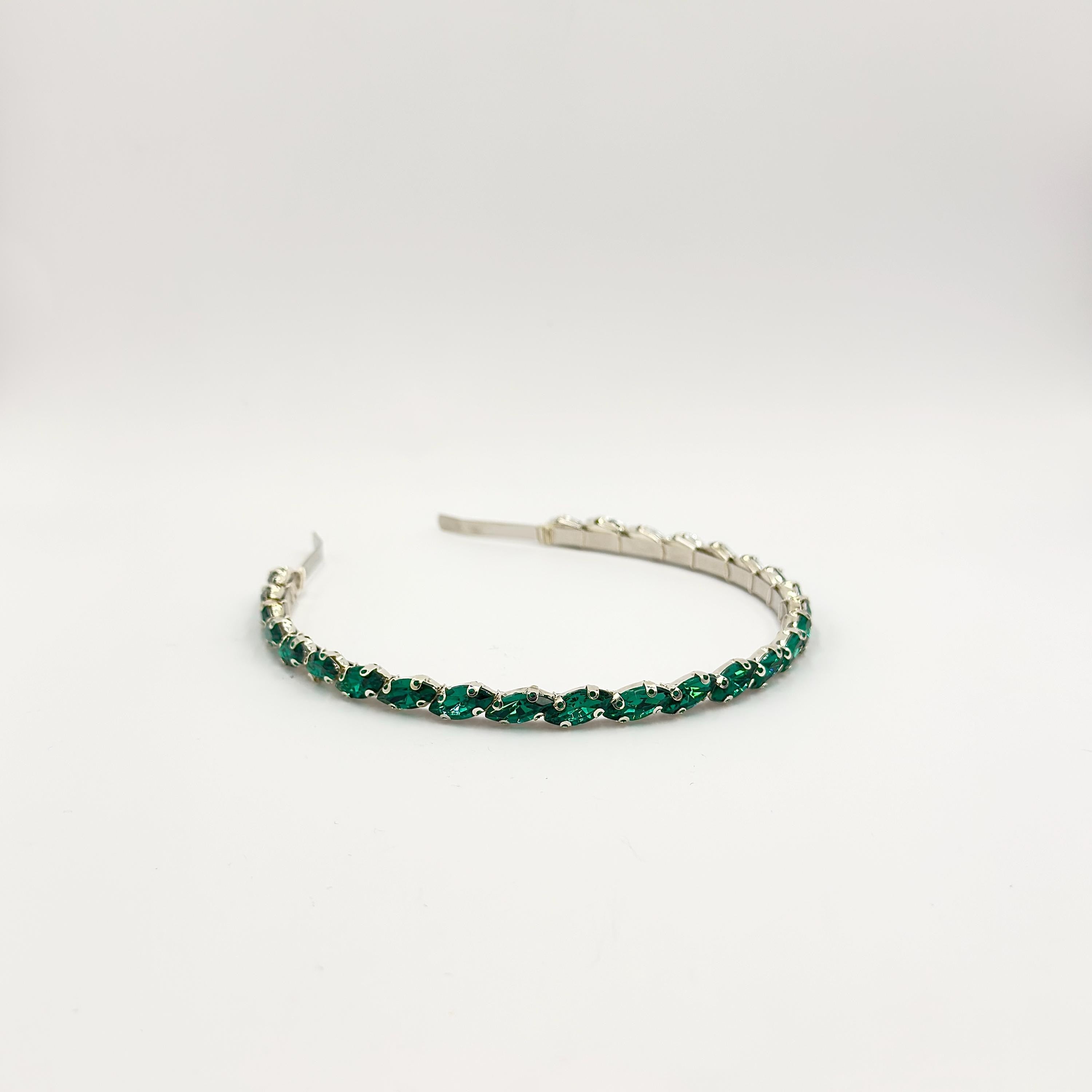Smaragdgrüner Kristall-Haarreif | Schmaler Brautschmuck in Silber
