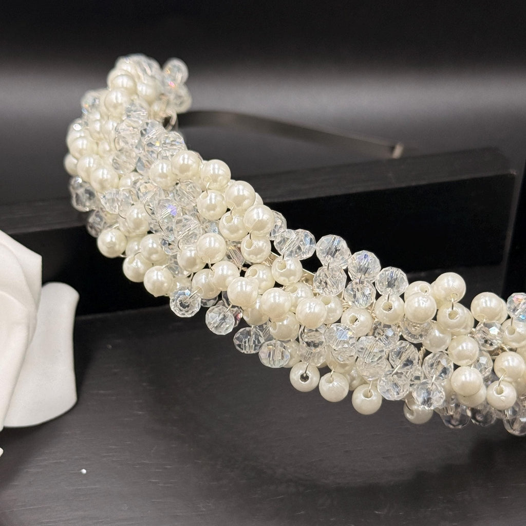 Ivory Perlen Tiara mit klaren Kristallen für Bräute - AVYRAA BRIDAL