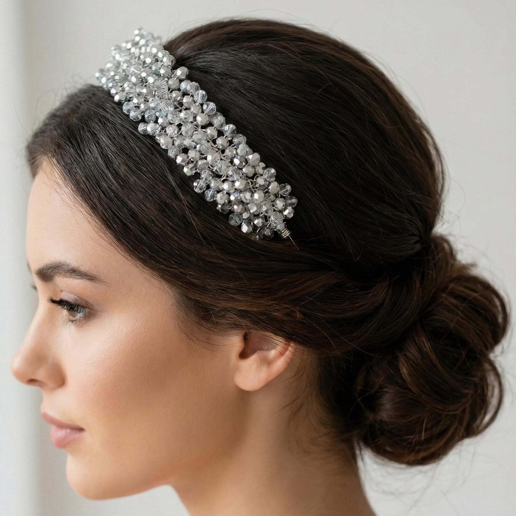 Klare Kristall Braut Tiara in Silberoptik - AVYRAA BRIDAL