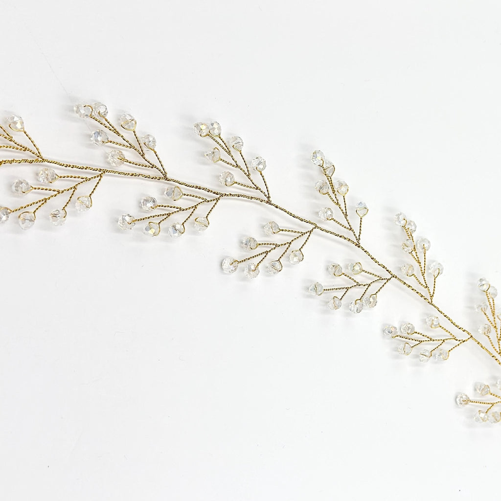 Klare Kristall Haarranke in Gold oder Silber für Bräute - AVYRAA BRIDAL