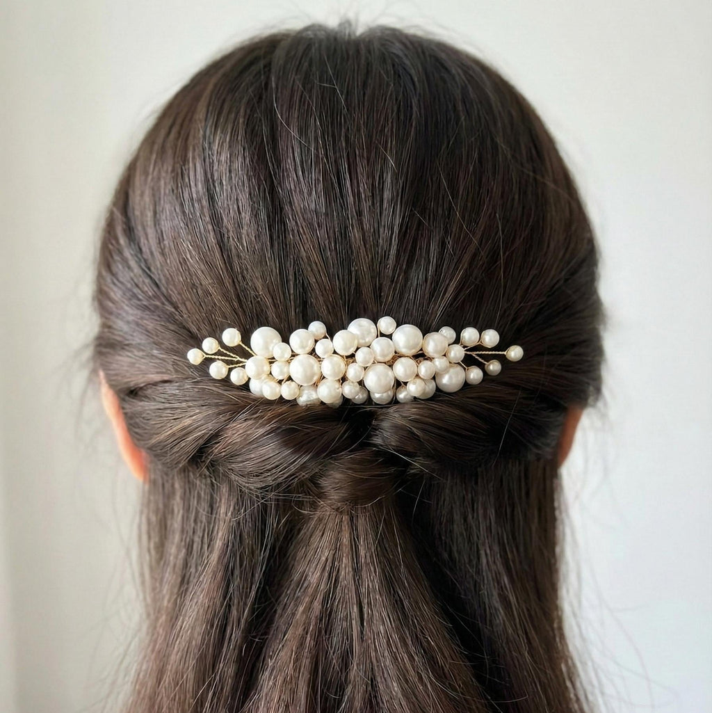 Perlen Braut Haarkamm in Gold oder Silber - AVYRAA BRIDAL