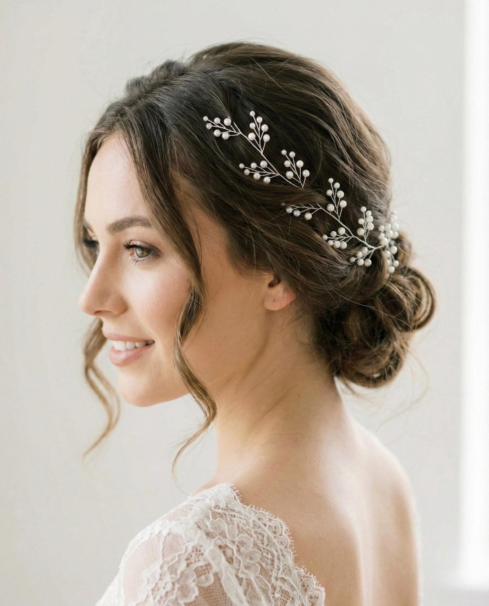 Perlenzweig Haarranke in Gold oder Silber für Hochzeit - AVYRAA BRIDAL