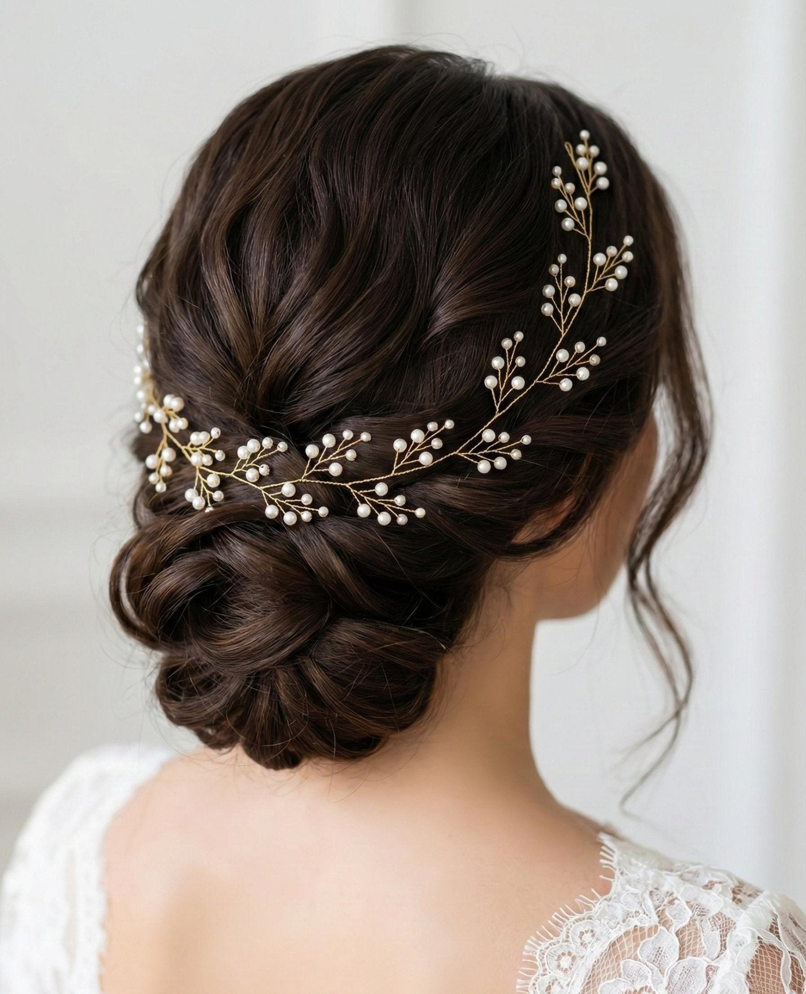 Perlenzweig Haarranke in Gold oder Silber für Hochzeit - AVYRAA BRIDAL