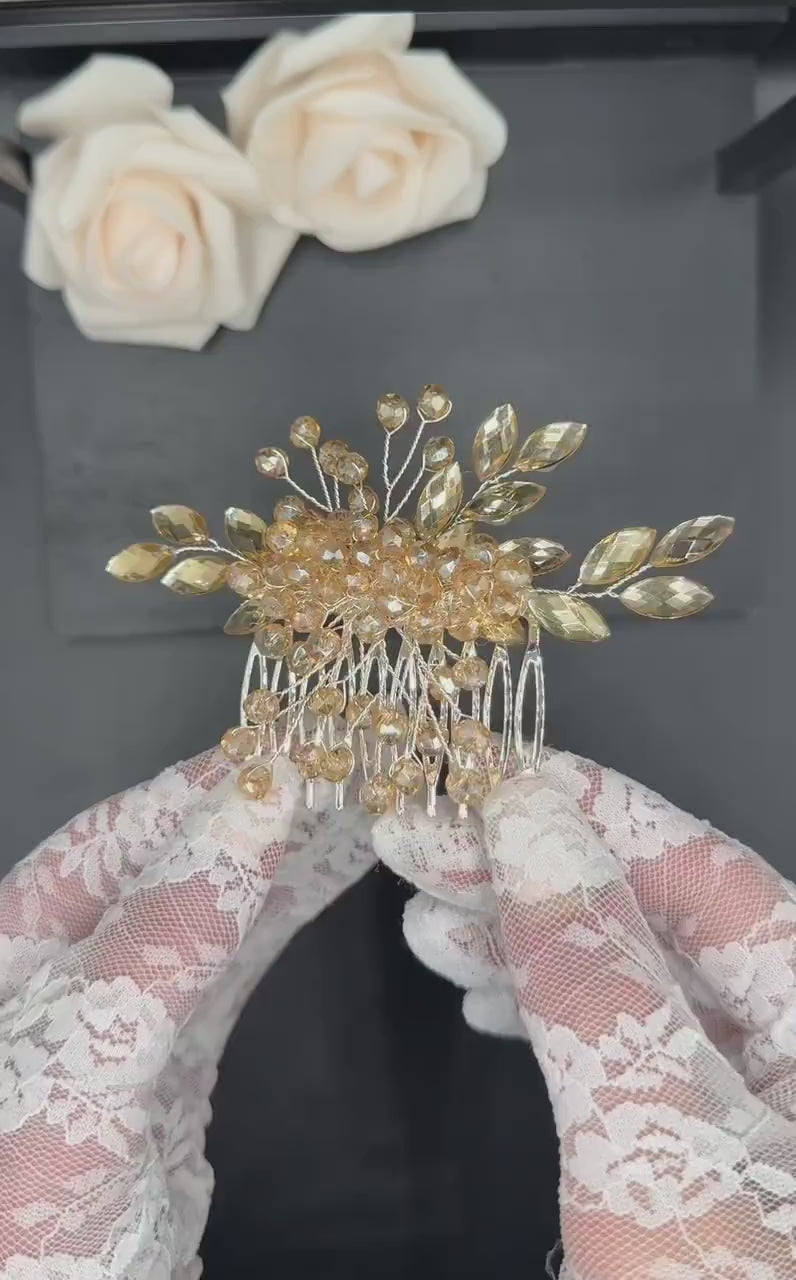 Minimalist Bridal Hair Comb with Crystals