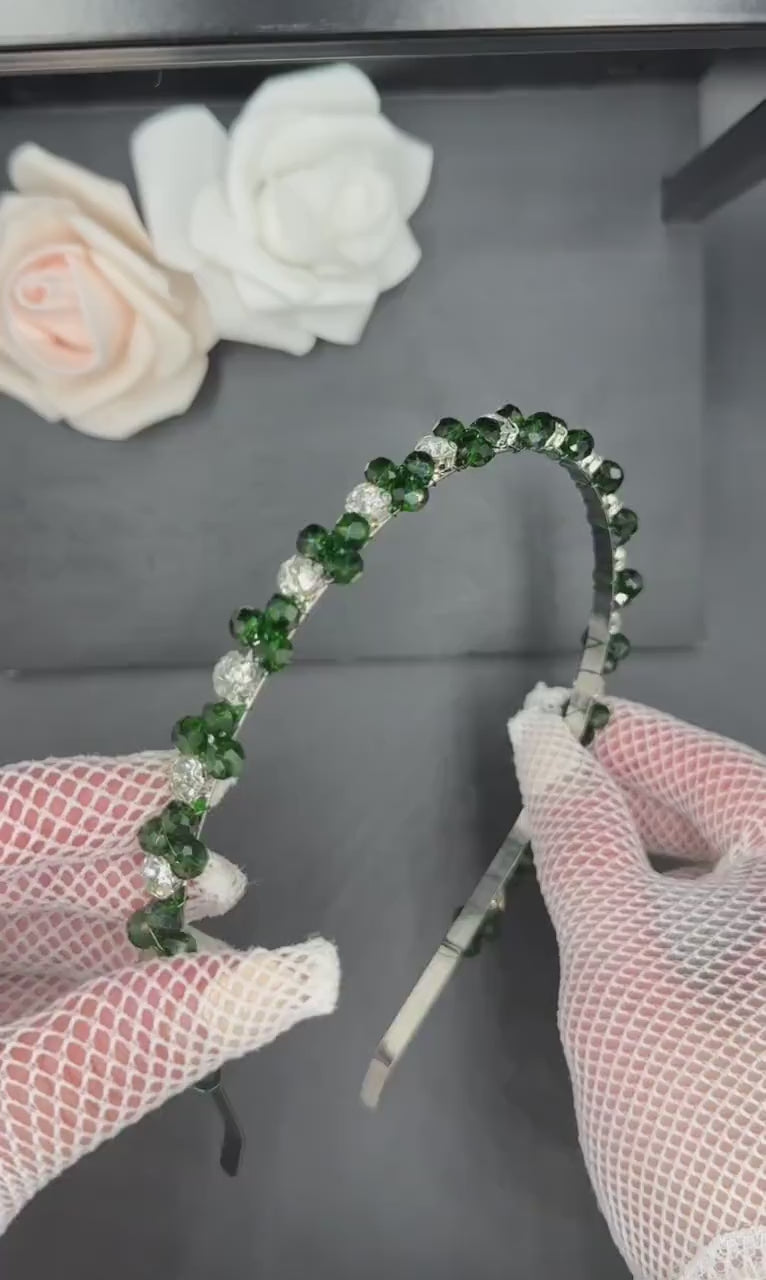 Dunkelgrüner Kristall Haarreif für elegante Brautlooks