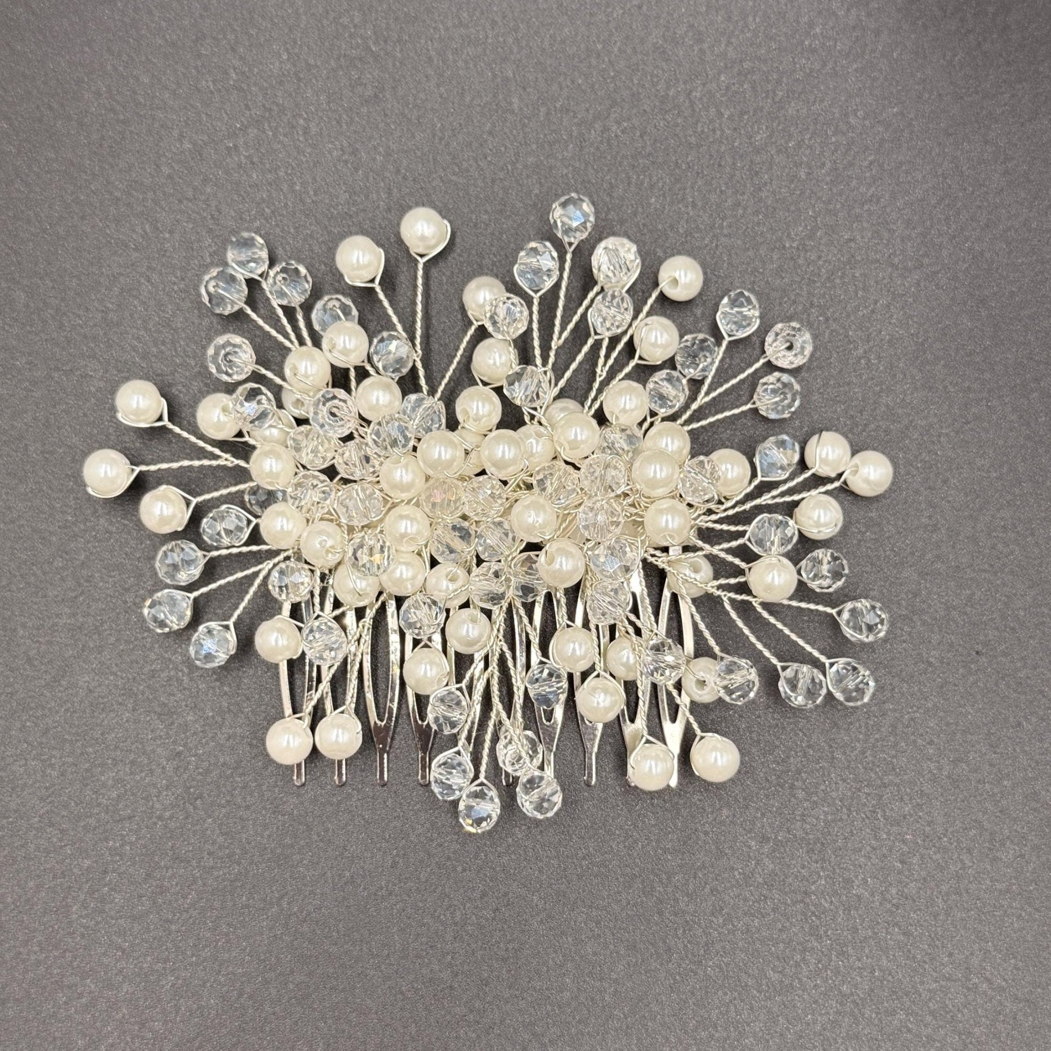 Romantischer Kristall Haarkamm für Bräute - AVYRAA BRIDAL