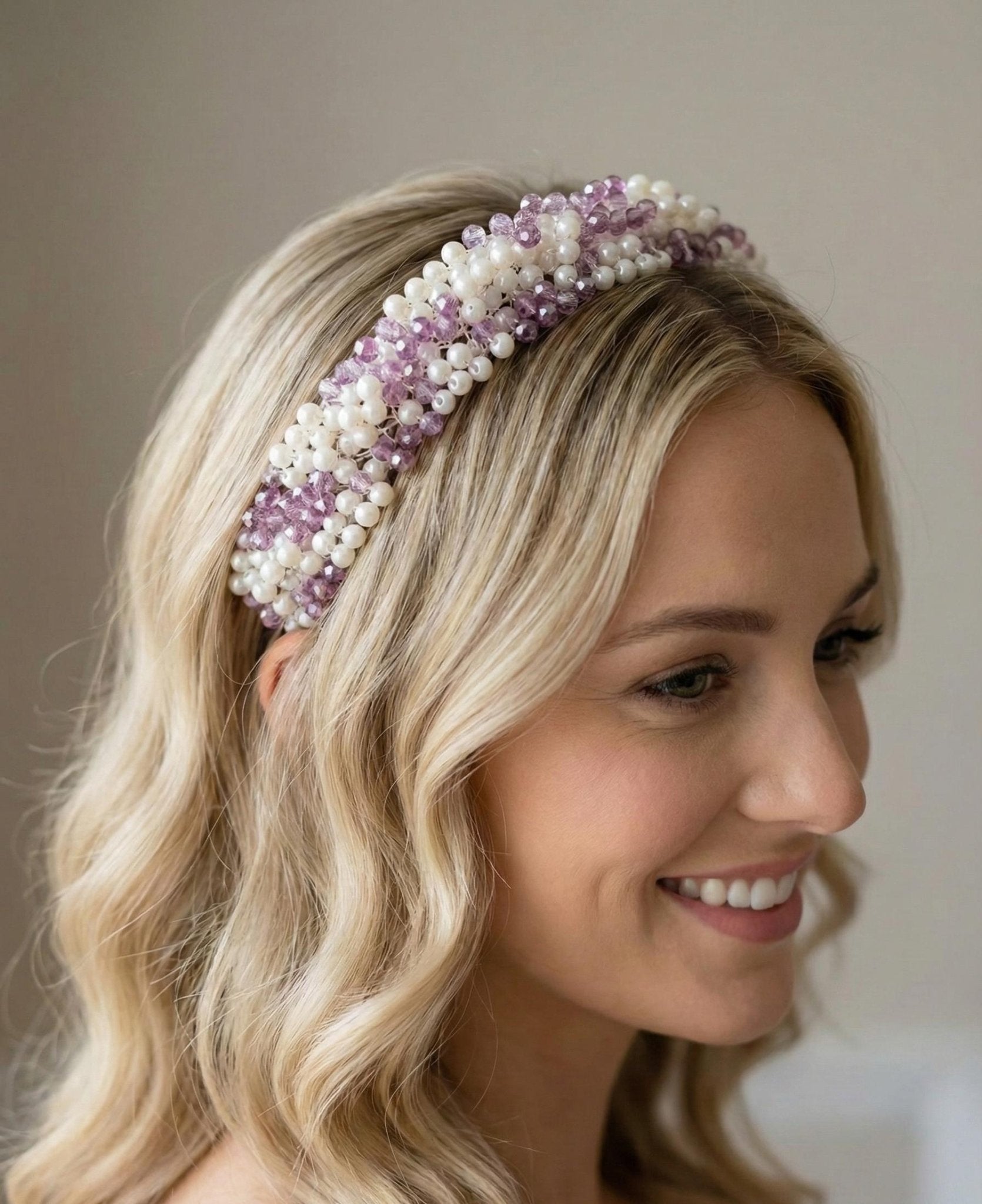 Rosa Kristall & Perlen Brautkrone – luxuriöser Bridal Haarreif in Rosé, handgemachte Tiara, elegante Hochzeit Haaraccessoire - AVYRAA BRIDAL