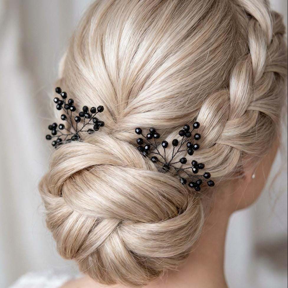 Schwarze Kristall Haarnadeln für Brautfrisur, Handgemachter Haarschmuck mit tiefschwarzen Kristallen - AVYRAA BRIDAL