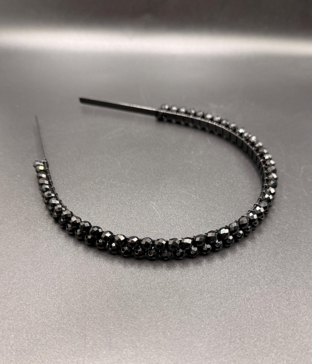 Schwarzer Kristall Braut Haarreif – Zarter handgefertigter Haarreif mit facettierten schwarzen Kristallen, eleganter Luxus Haarschmuck - AVYRAA BRIDAL
