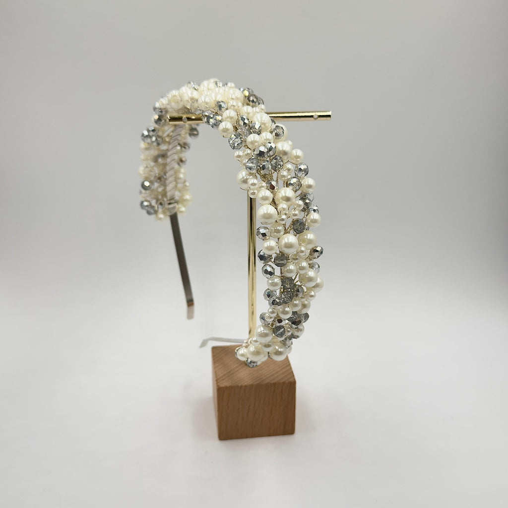 Silberne Kristall Tiara für funkelnde Brautfrisuren - AVYRAA BRIDAL