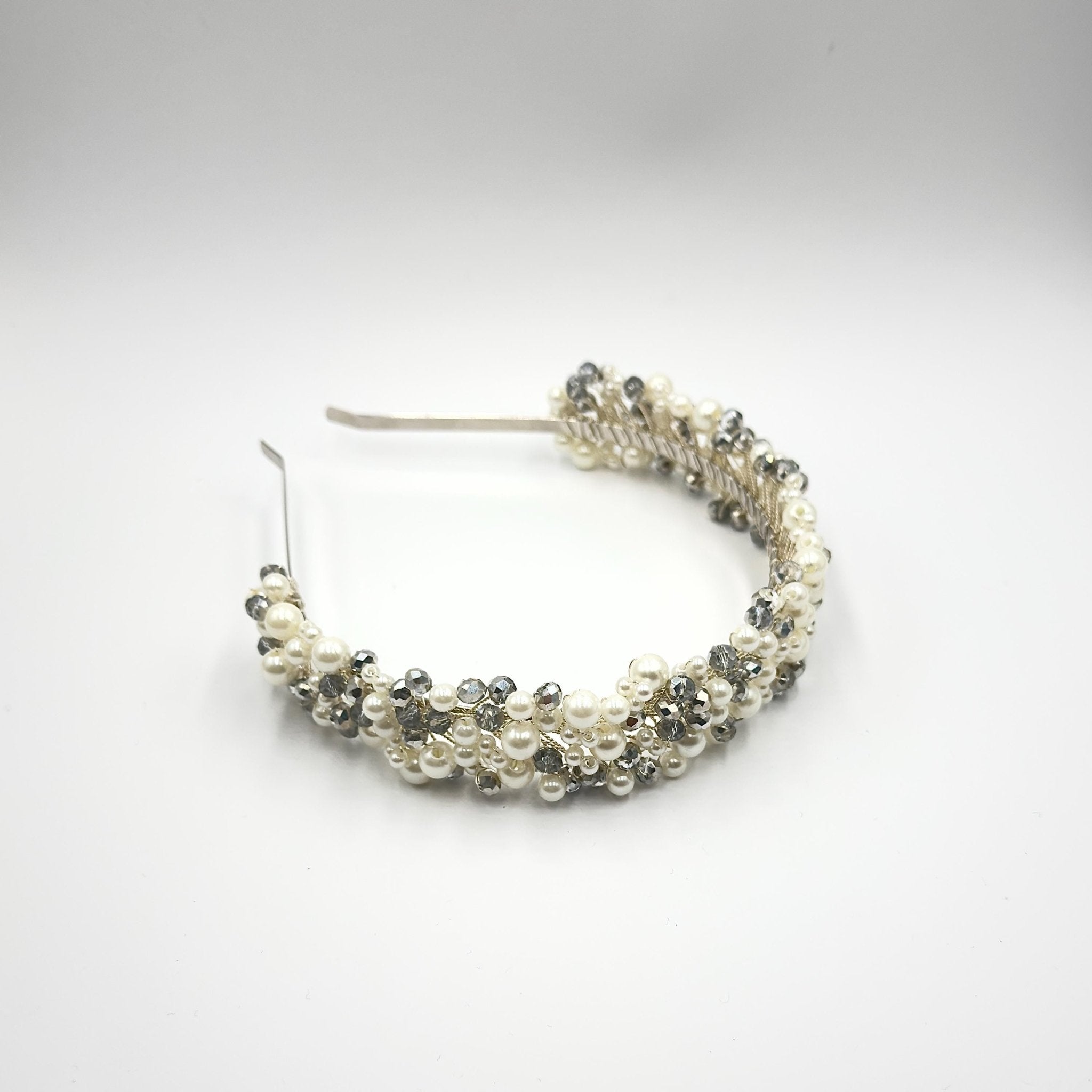 Silberne Kristall Tiara für funkelnde Brautfrisuren - AVYRAA BRIDAL
