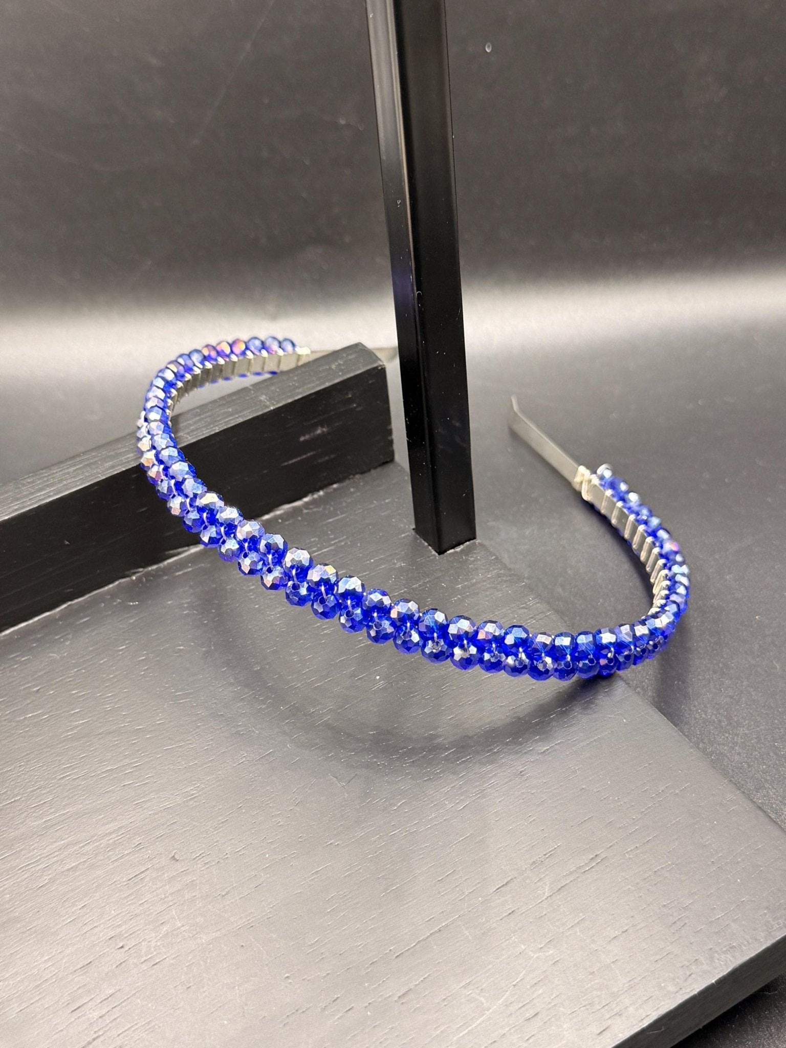 Smaragdgrüner Kristall - Haarreif – Glänzender Haarschmuck für Braut & besondere Anlässe - AVYRAA BRIDAL